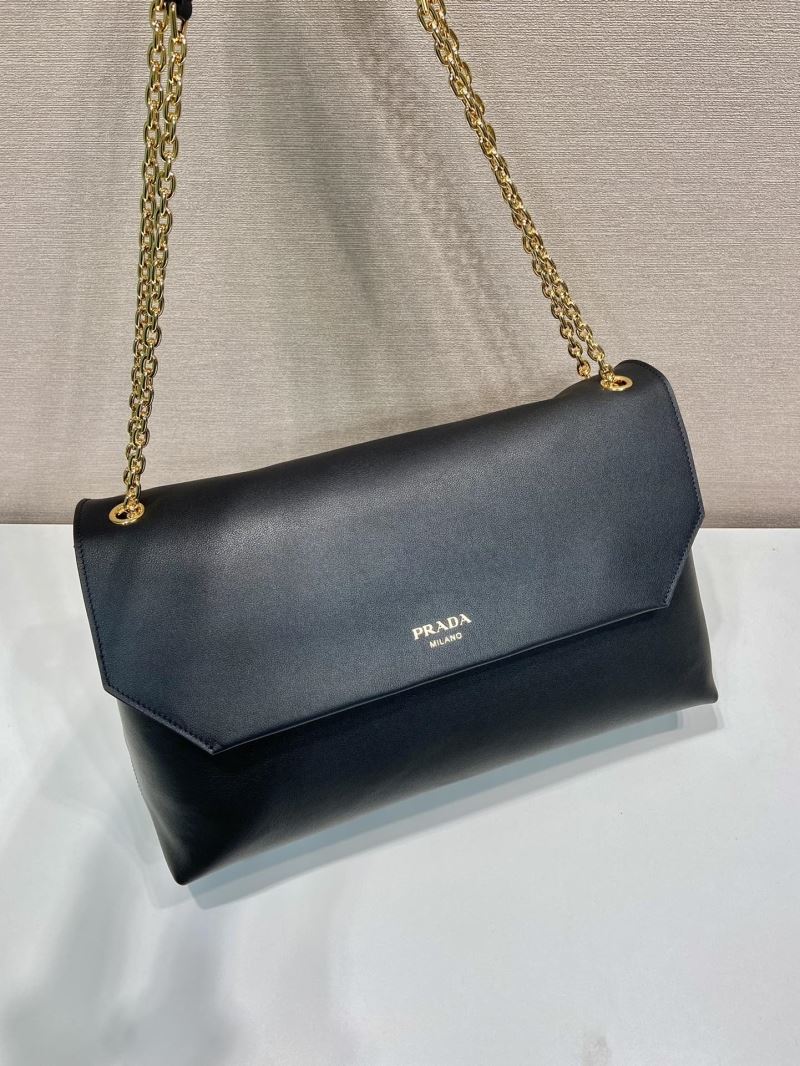 Pra*a hobo bags